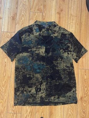 Men's Short Sleeve Button Shirt in Black and Olive 100% Organic Cotton